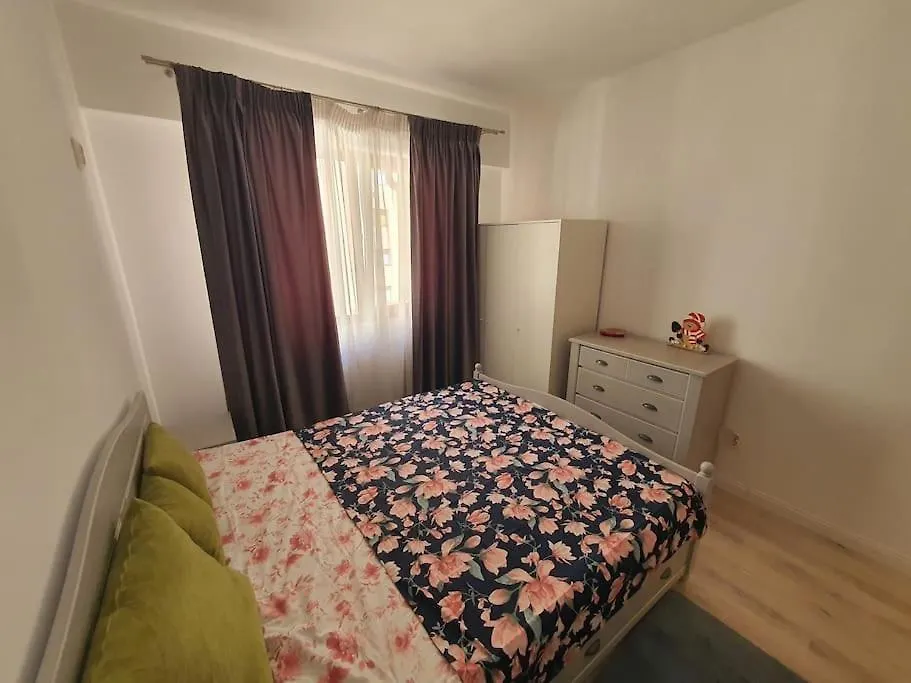Apartament Spatios 76 Mp Bucharest 0*,  Romania